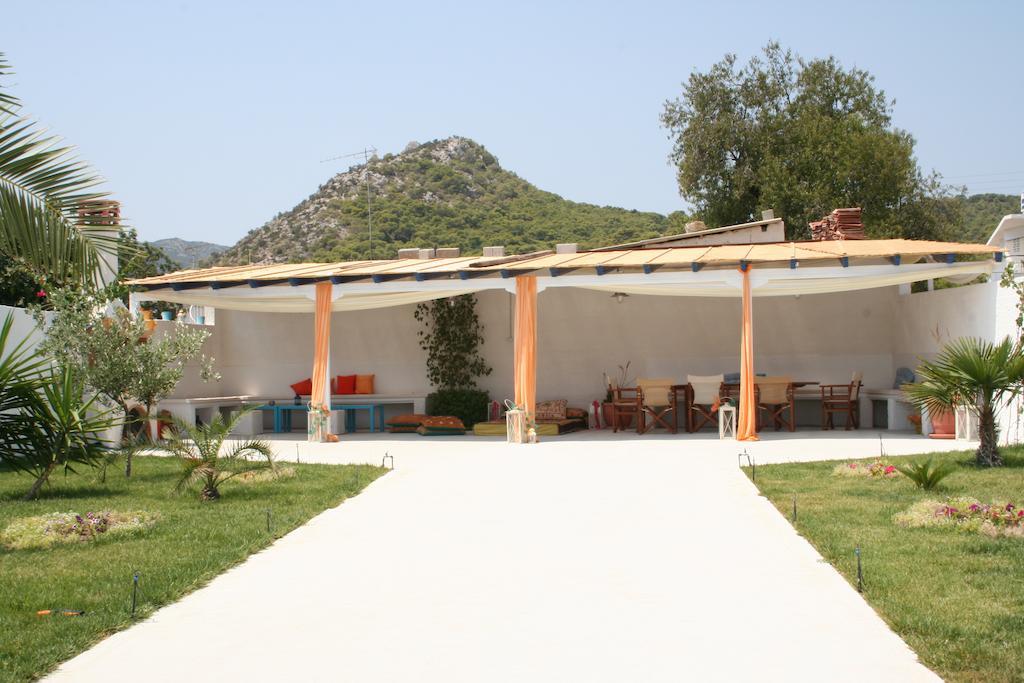 Helios Hotel Agia Marina  Dış mekan fotoğraf